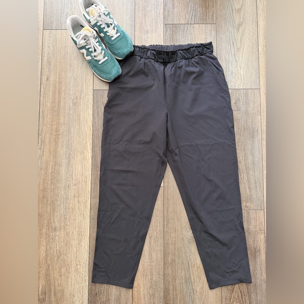 lululemon athletica Women’s Black Track Pants - Elastic Waist